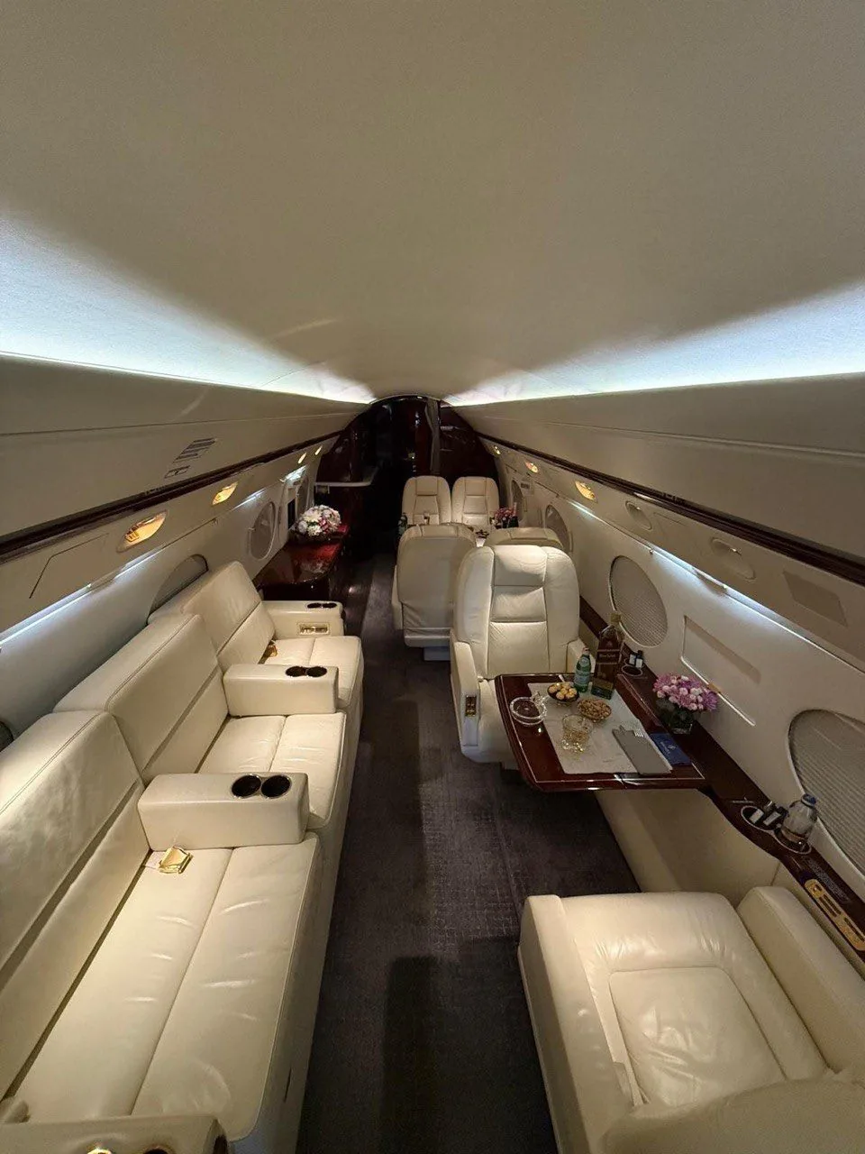 2002 Gulfstream GIV-SP interior
