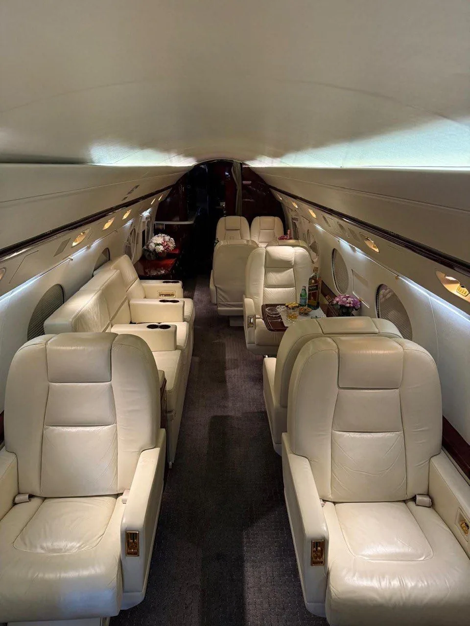 2002 Gulfstream GIV-SP interior